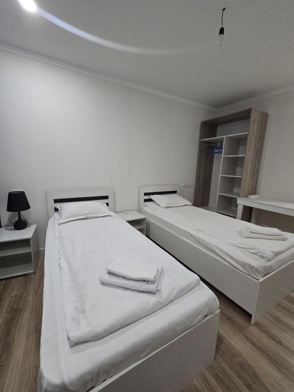 Guesto Hostel タシュケント エクステリア 写真