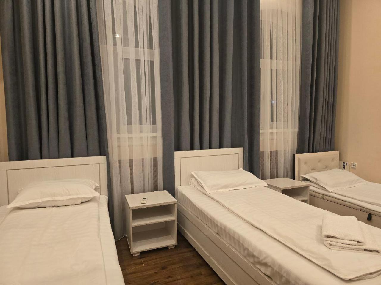 Guesto Hostel タシュケント エクステリア 写真