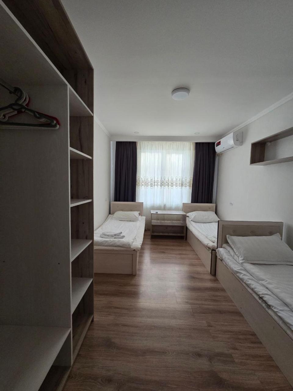 Guesto Hostel タシュケント エクステリア 写真
